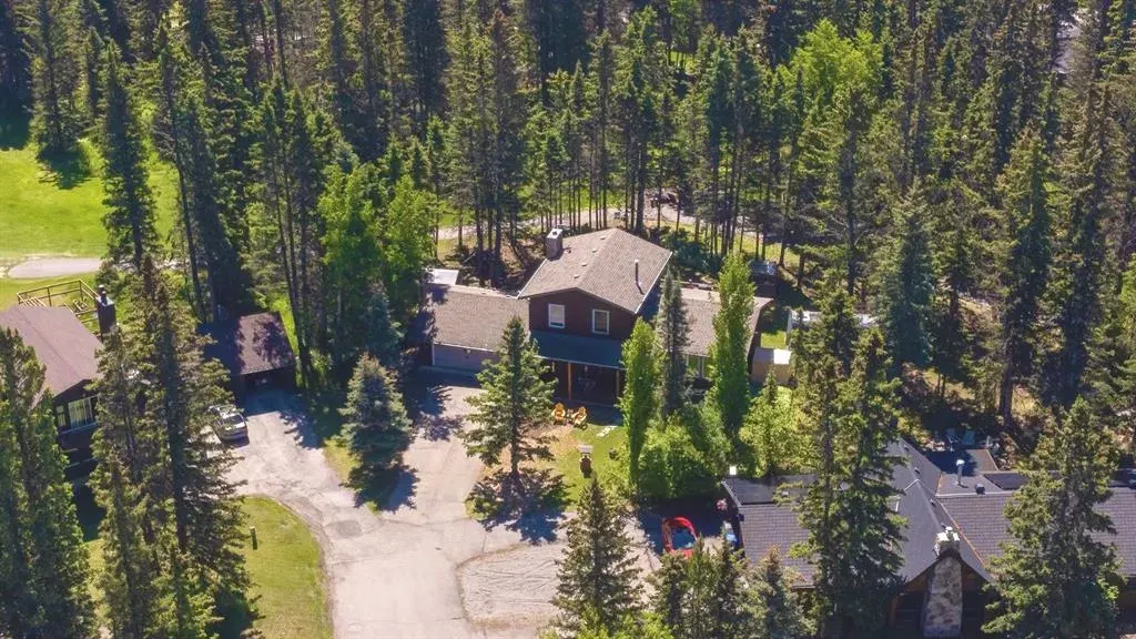 94 Redwood Meadows Drive