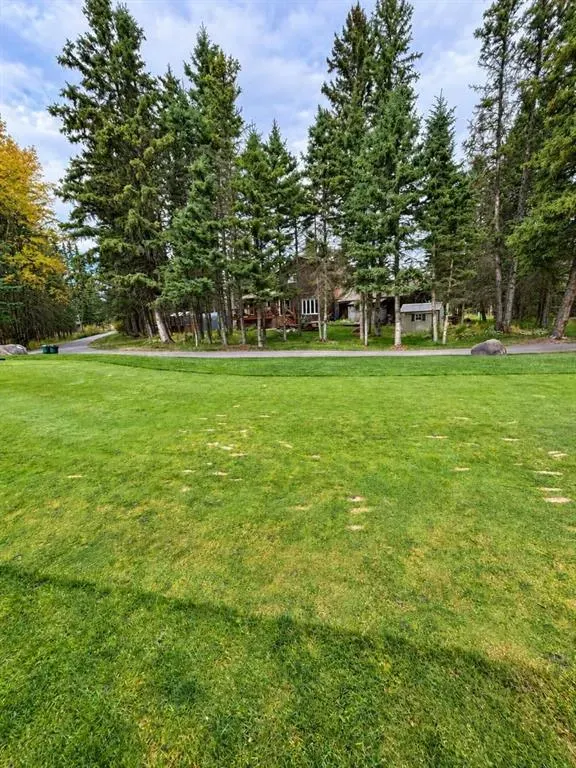94 Redwood Meadows Drive