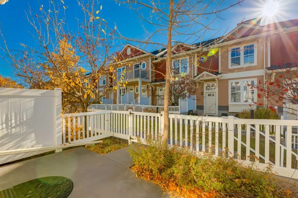 125 Auburn Bay Common SE