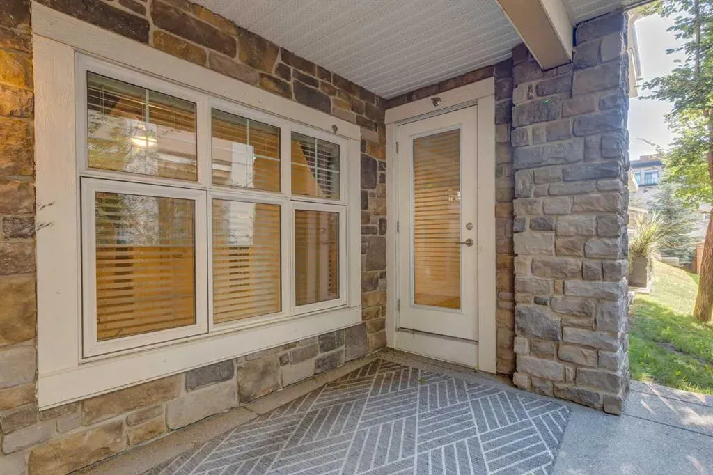 11 Mahogany Row SE #2108