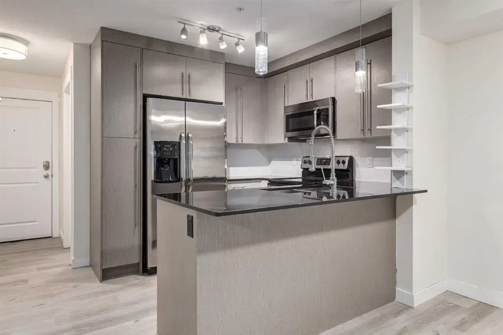 11 Mahogany Row SE #2108