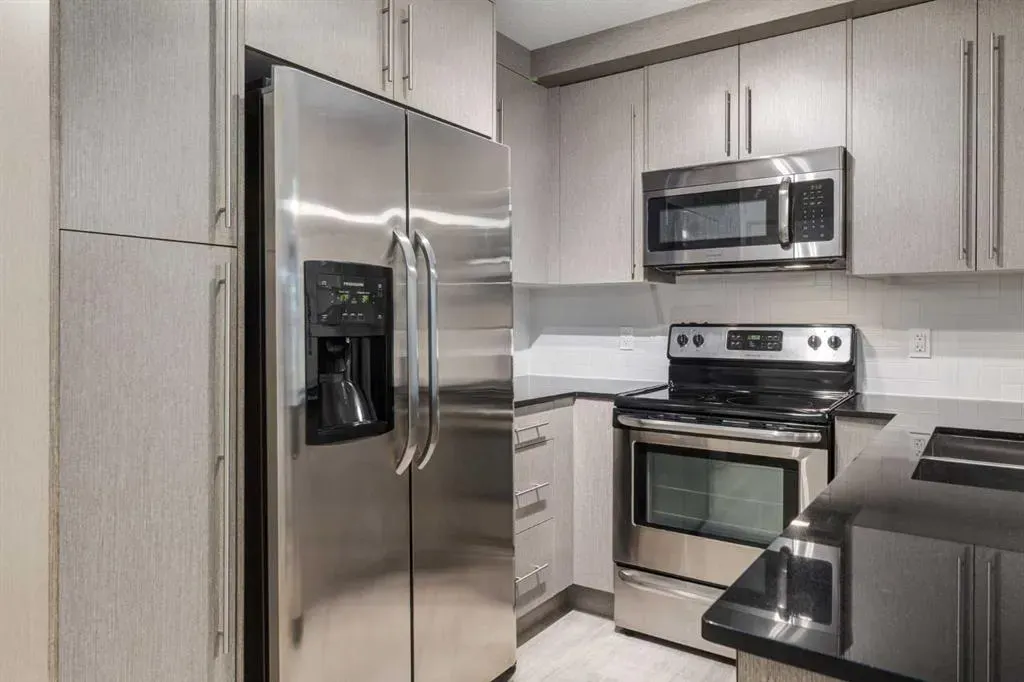 11 Mahogany Row SE #2108