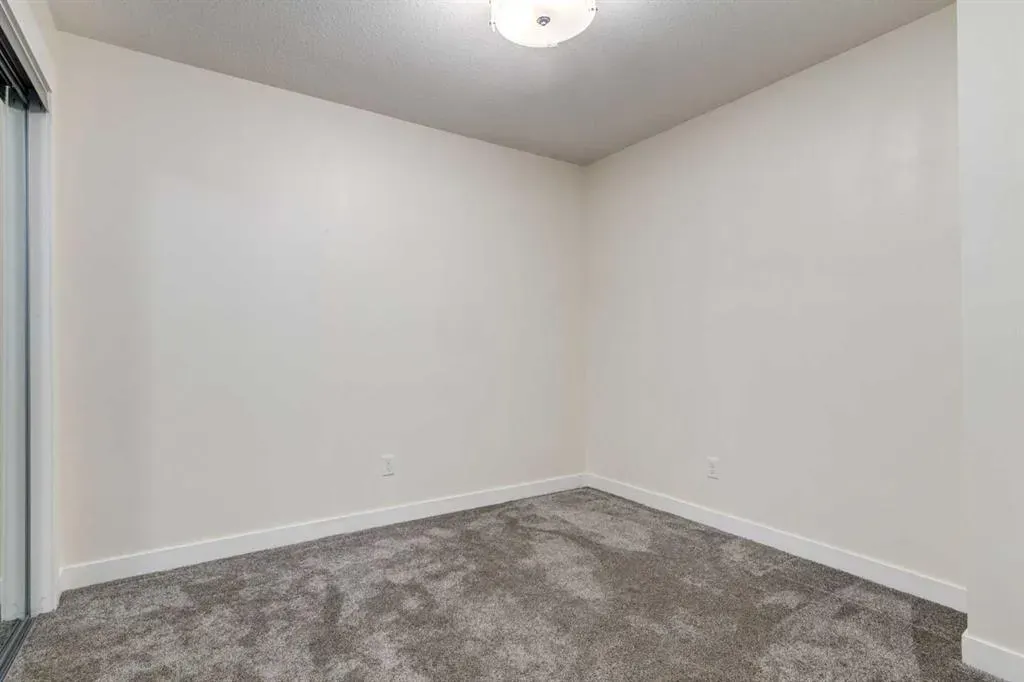 11 Mahogany Row SE #2108