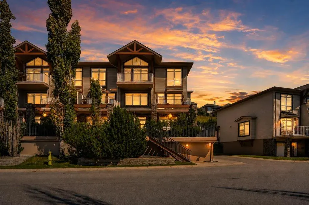 148 Rockyledge View NW #5
