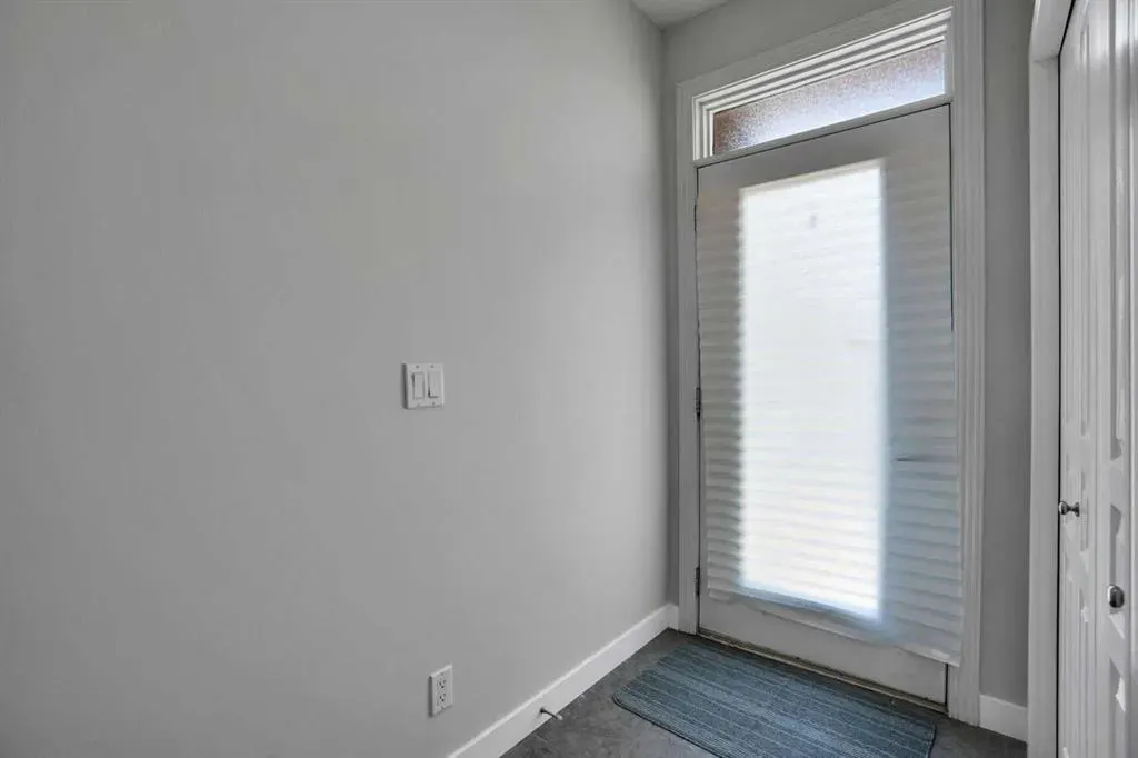 148 Rockyledge View NW #5