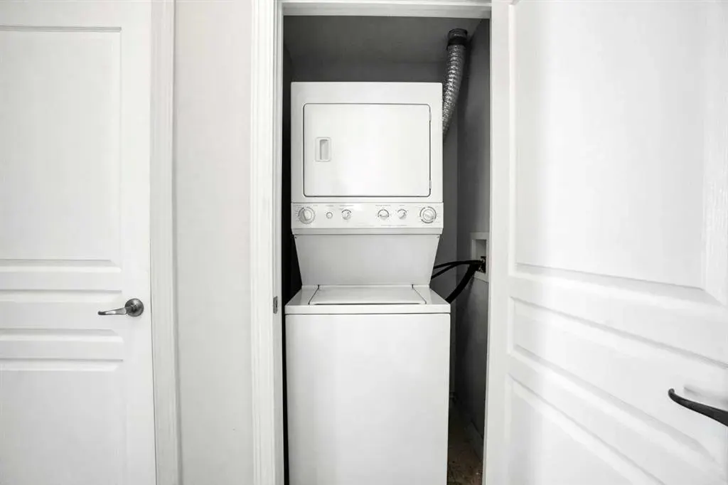 148 Rockyledge View NW #5