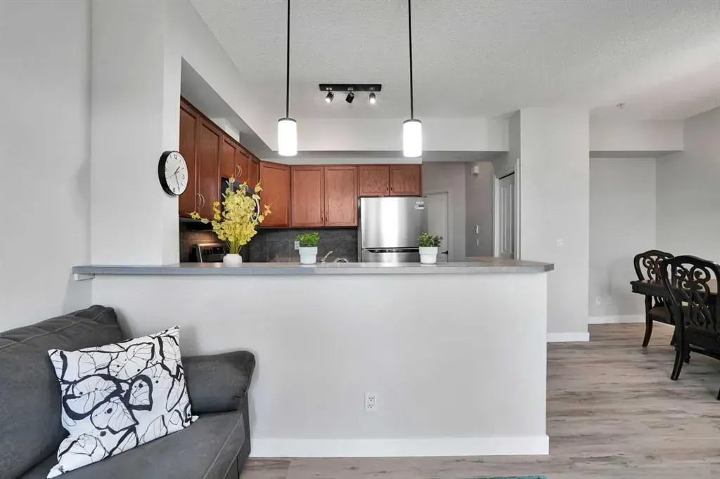 148 Rockyledge View NW #5
