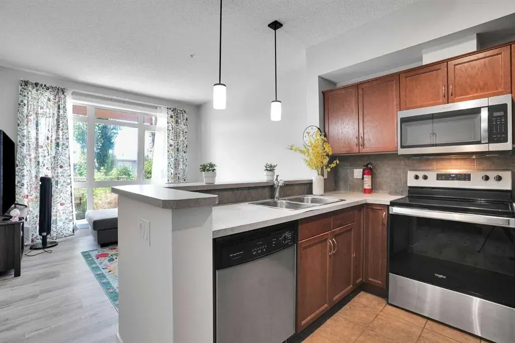 148 Rockyledge View NW #5