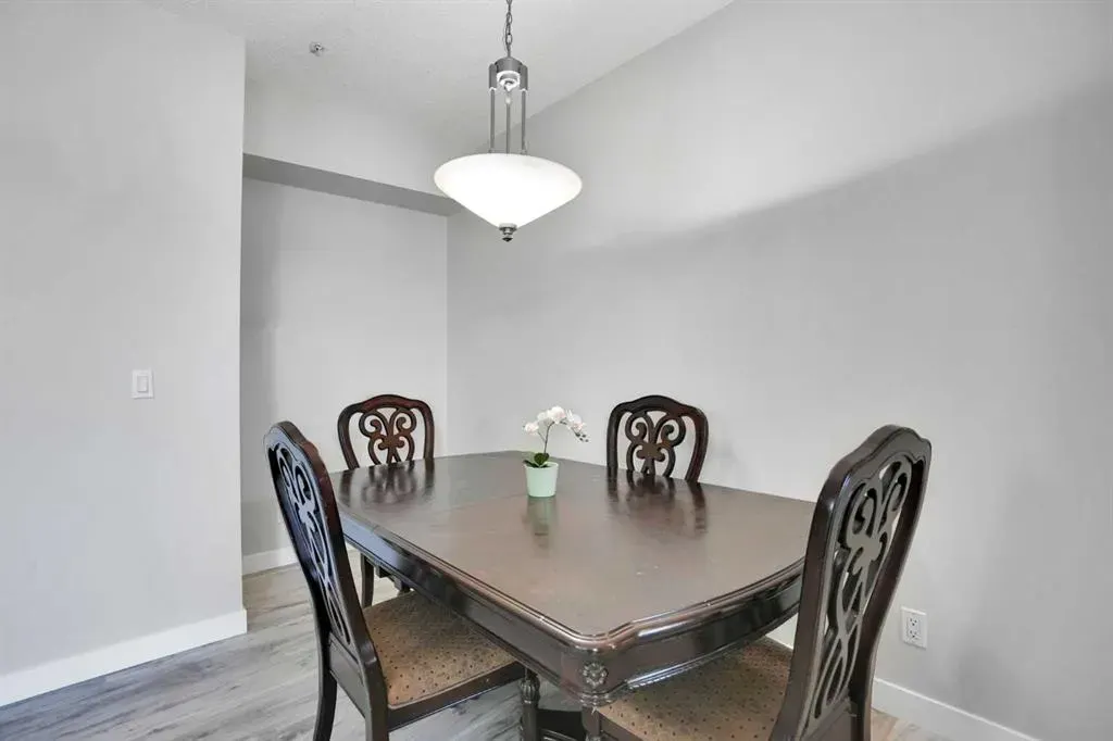 148 Rockyledge View NW #5
