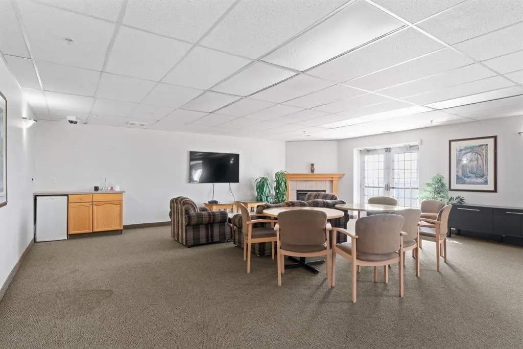 950 Arbour Lake Road NW #2209
