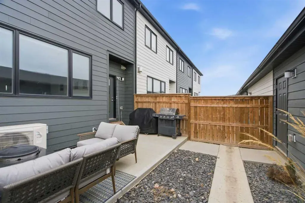1062 Harmony Parade
