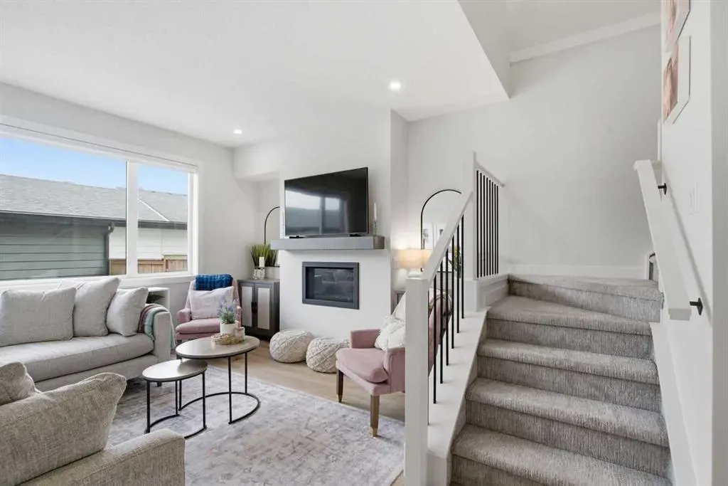 1062 Harmony Parade