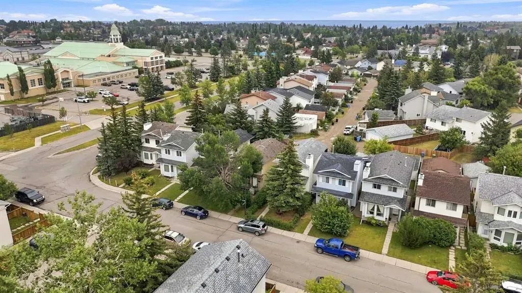 70 Edgeburn Crescent
