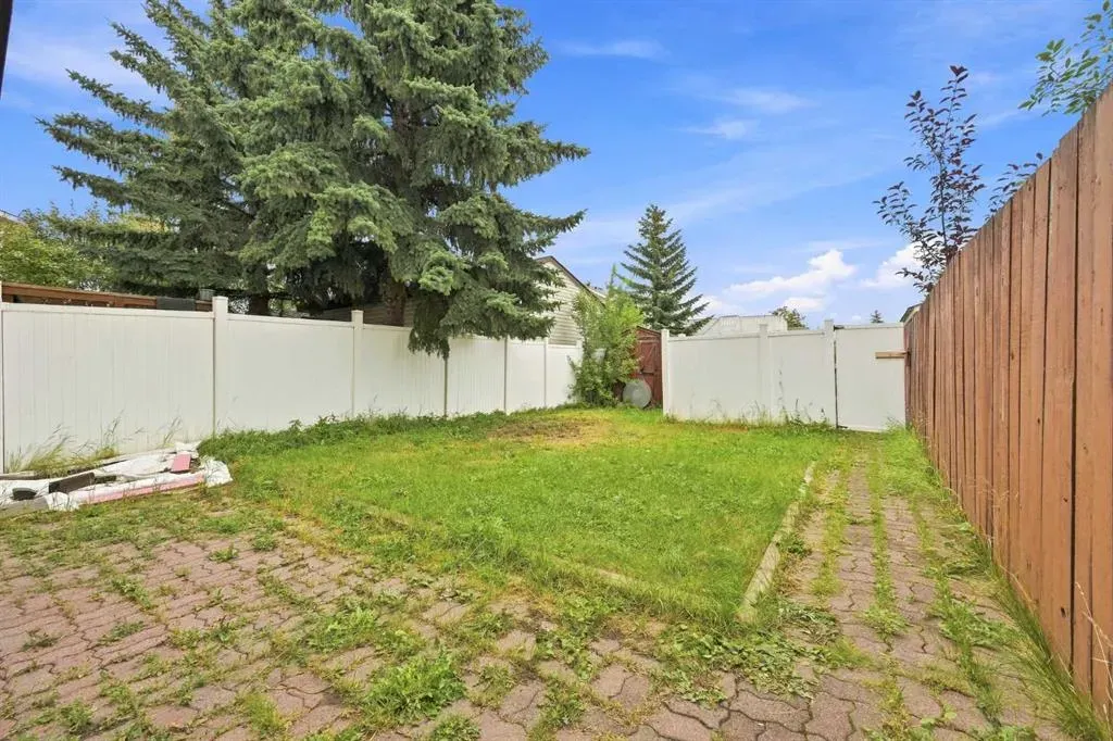 70 Edgeburn Crescent