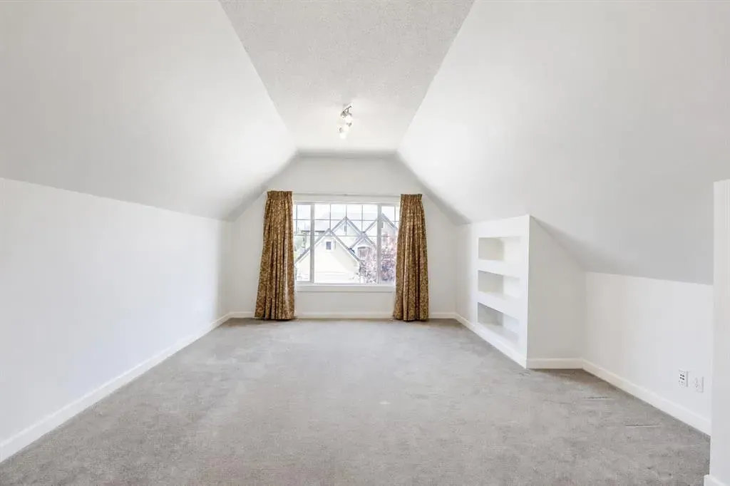 108 Tuscany Estates Close NW