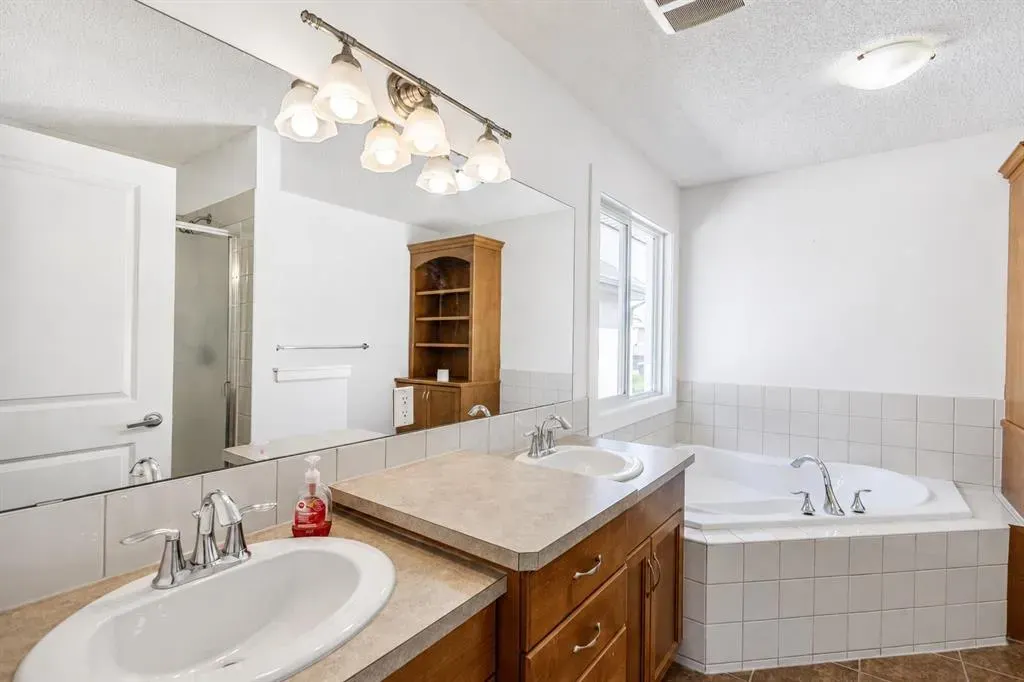 108 Tuscany Estates Close NW