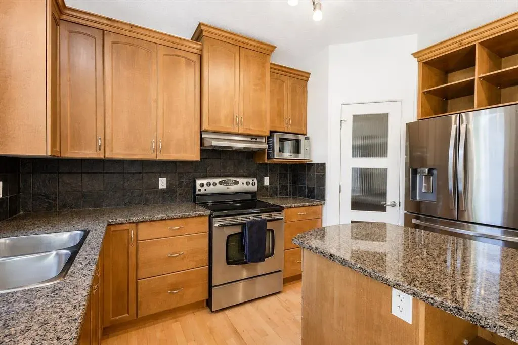 108 Tuscany Estates Close NW