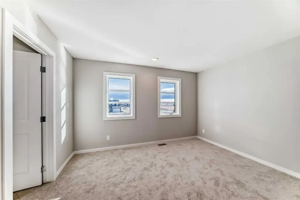61 Monarch Boulevard