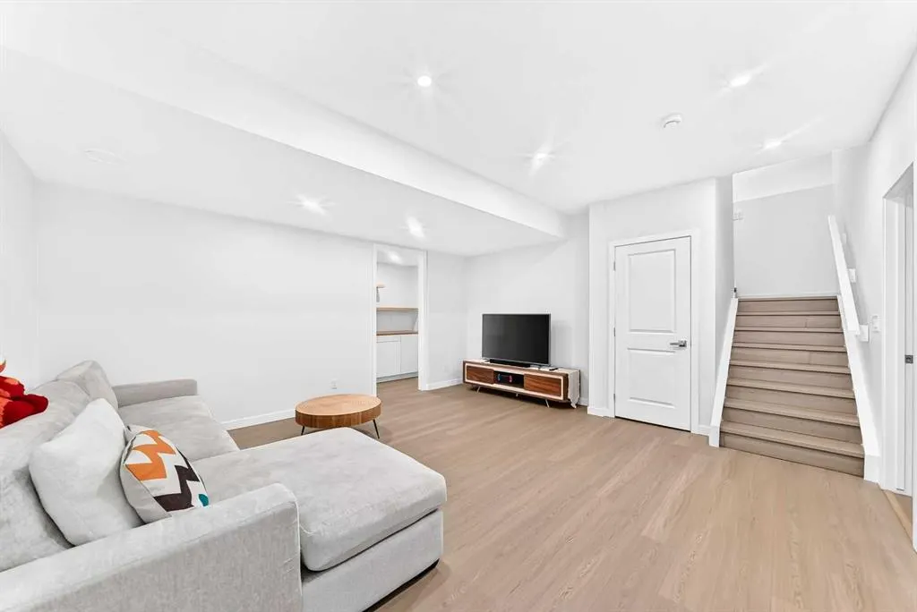 105 Magnolia Manor SE
