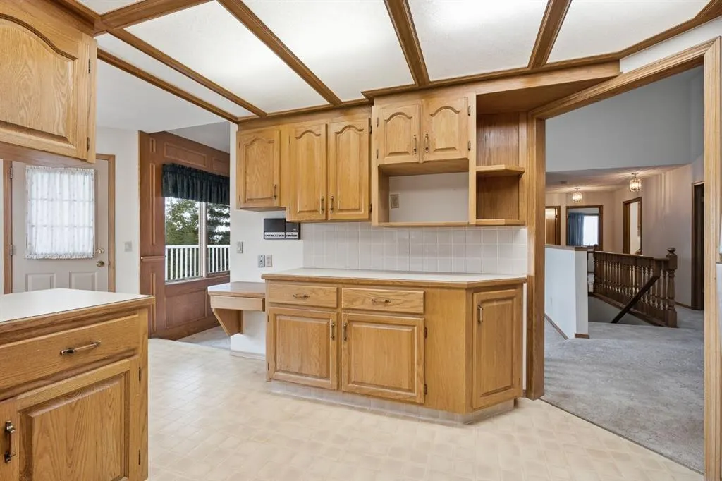 37 Edgeview Road NW
