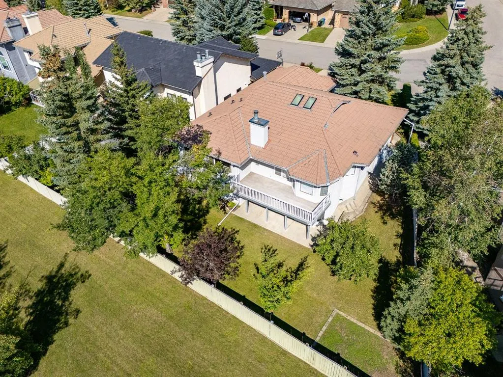 37 Edgeview Road NW