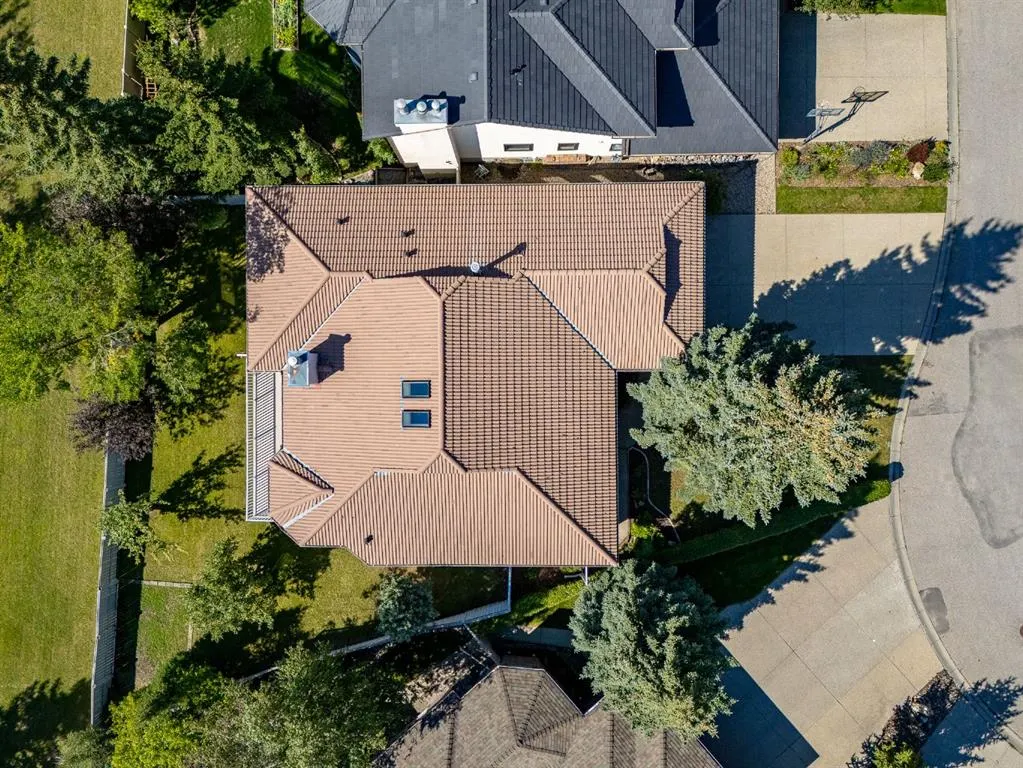 37 Edgeview Road NW