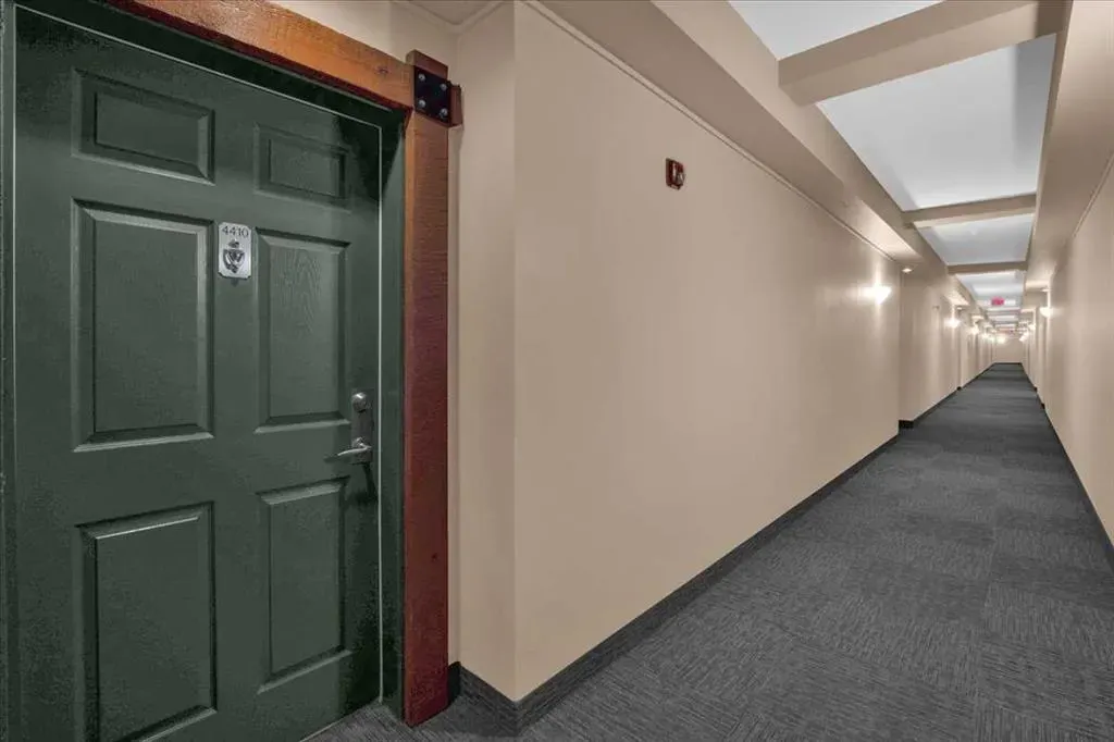 92 Crystal Shores Road #4410