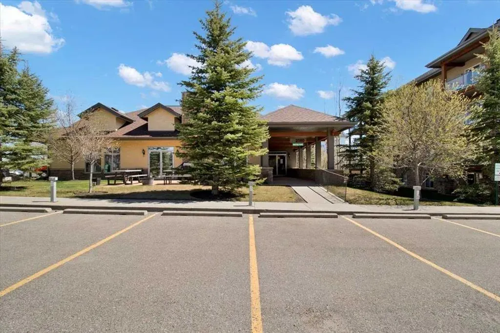 92 Crystal Shores Road #4410
