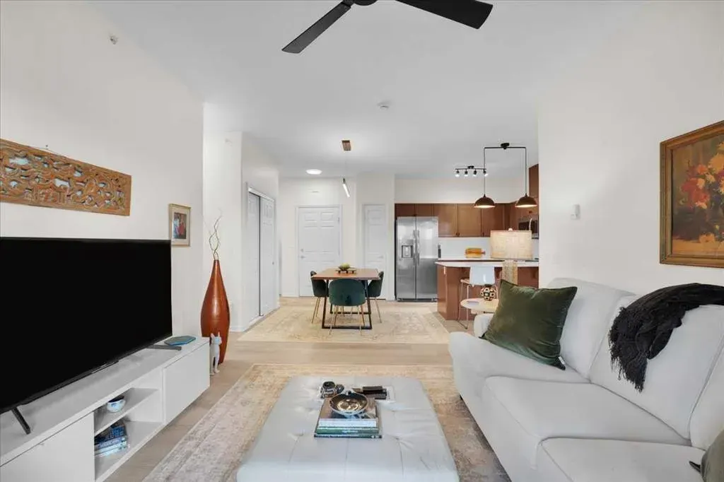 92 Crystal Shores Road #4410