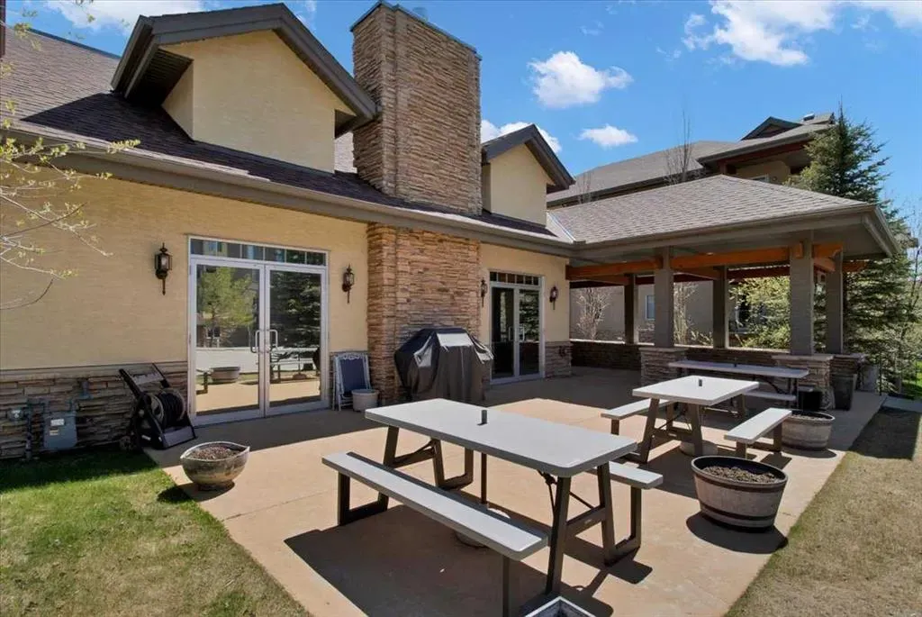 92 Crystal Shores Road #4410