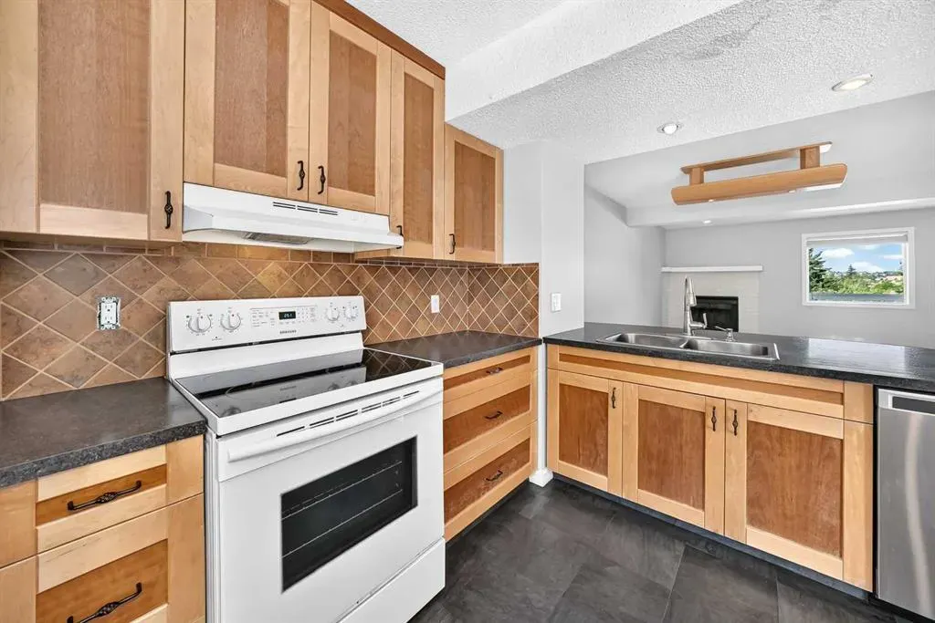 24 Cascade Place #3