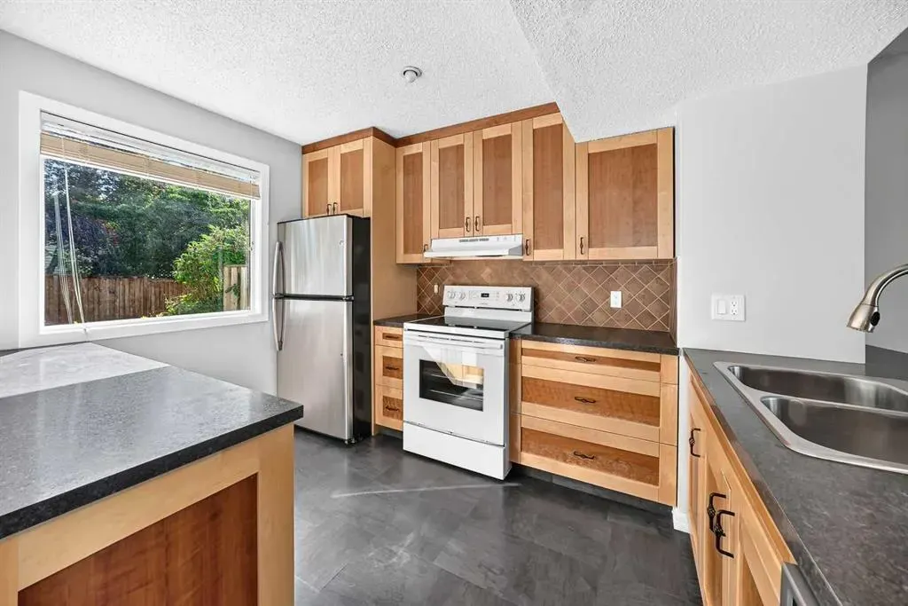 24 Cascade Place #3