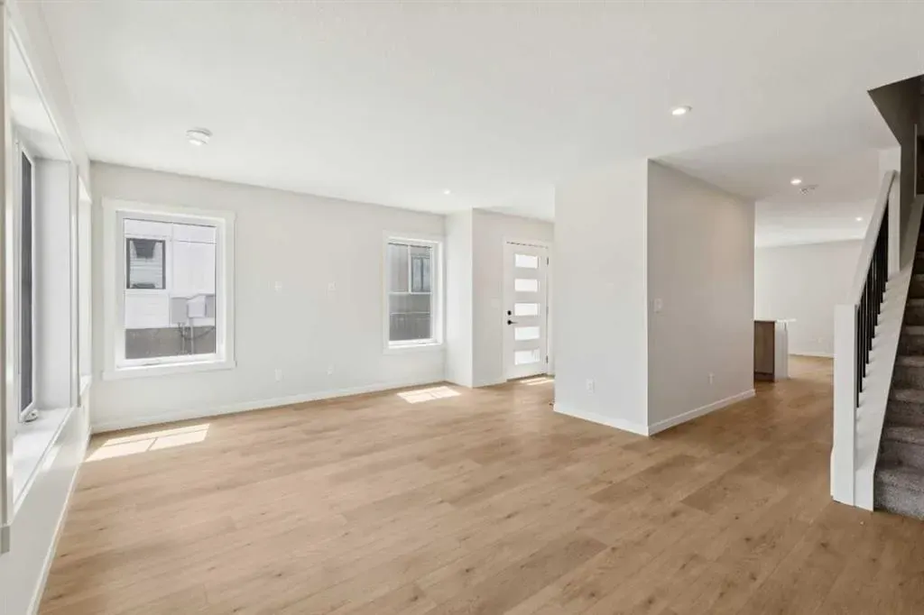 350 Mahogany Parade SE #1201