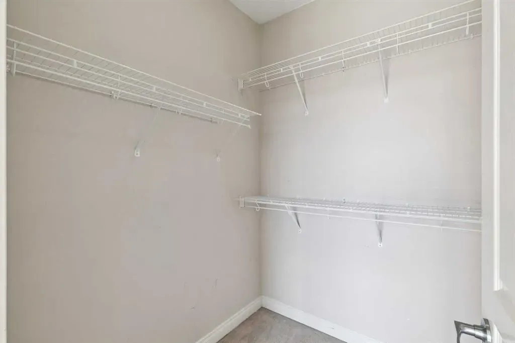 169 Rockyledge View NW #14