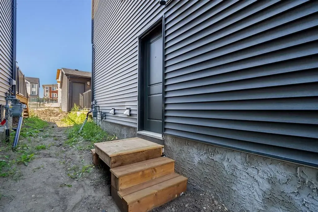 28 Tillotson Loop
