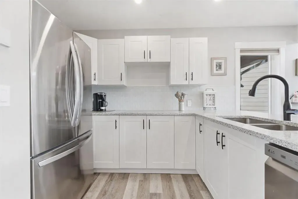 212 Cottageclub Crescent