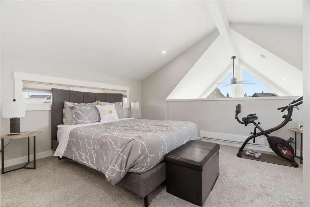 212 Cottageclub Crescent