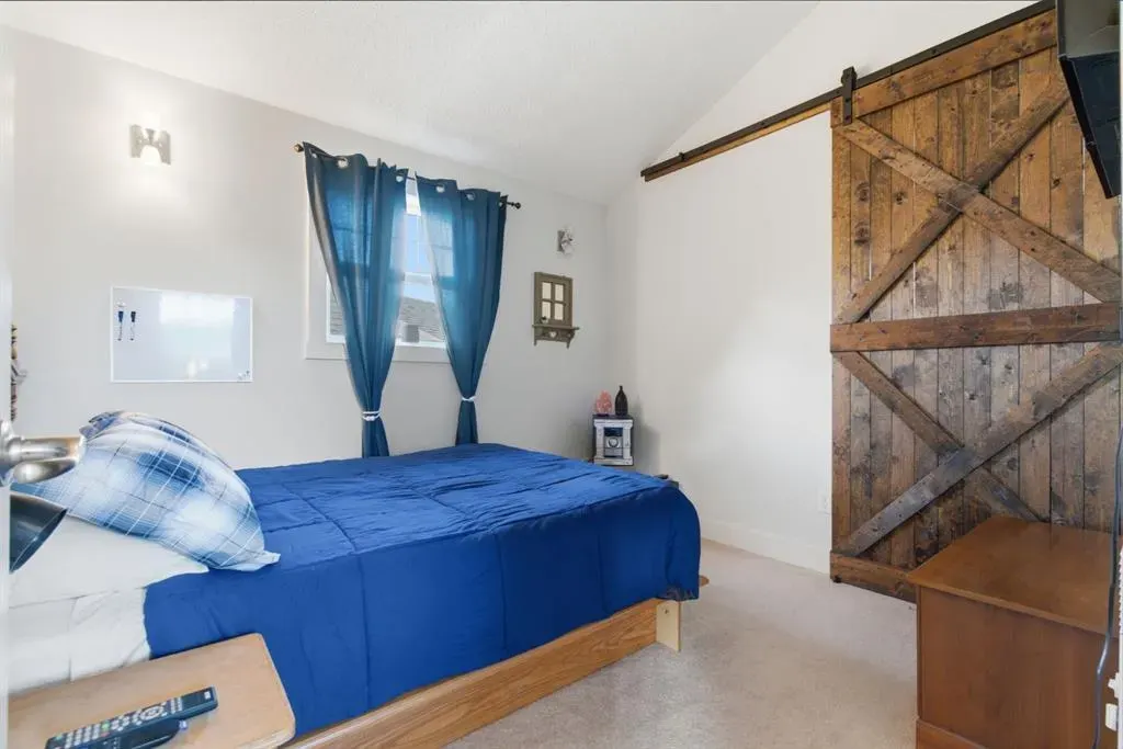 212 Cottageclub Crescent