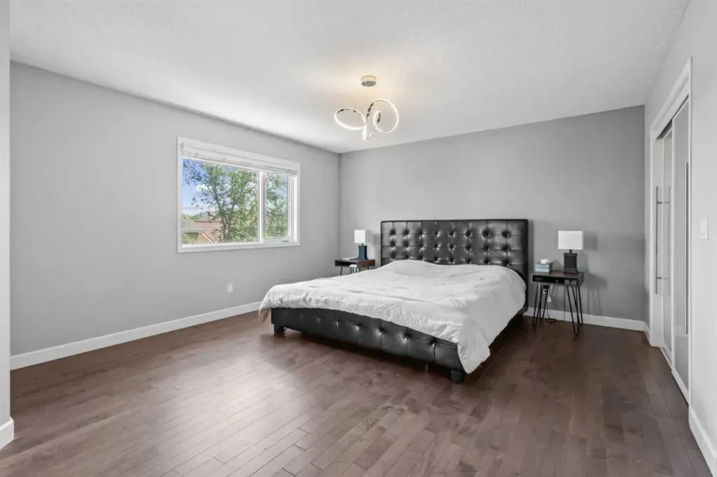 107 Edgebrook Circle NW