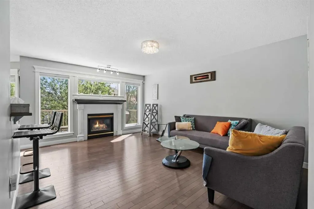 107 Edgebrook Circle NW