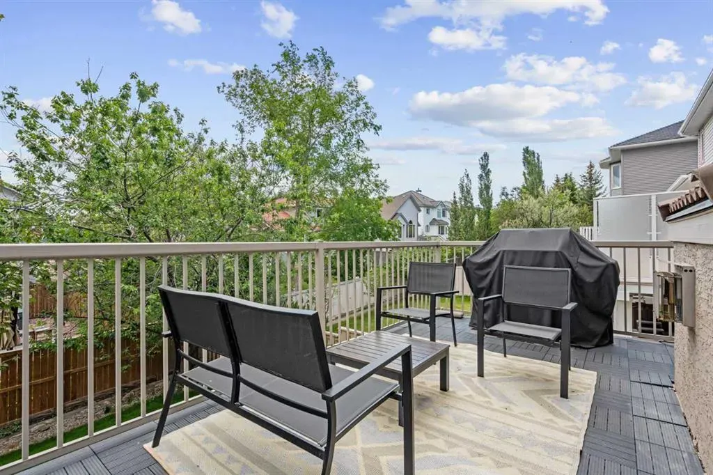 107 Edgebrook Circle NW