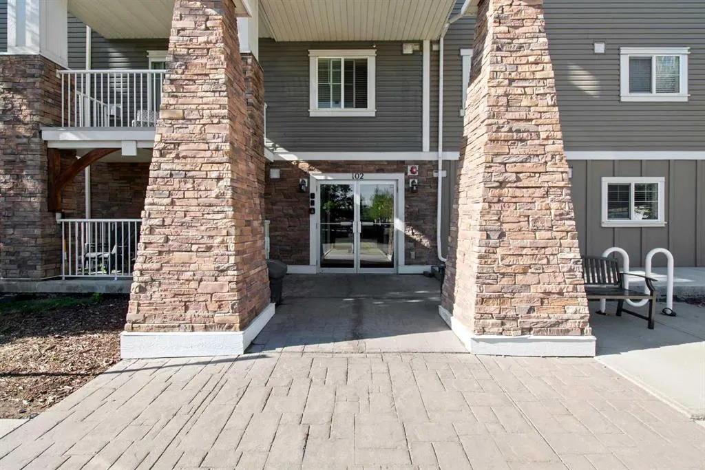 102 Cranberry Park SE #408