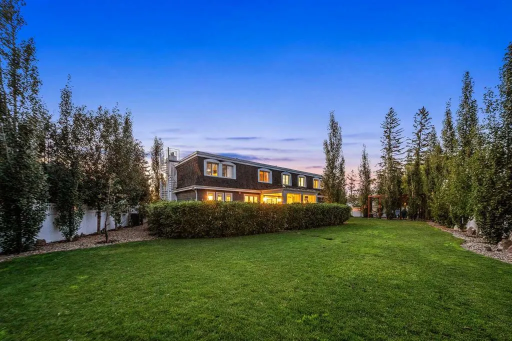 325 Thorndale Place