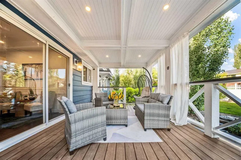 325 Thorndale Place
