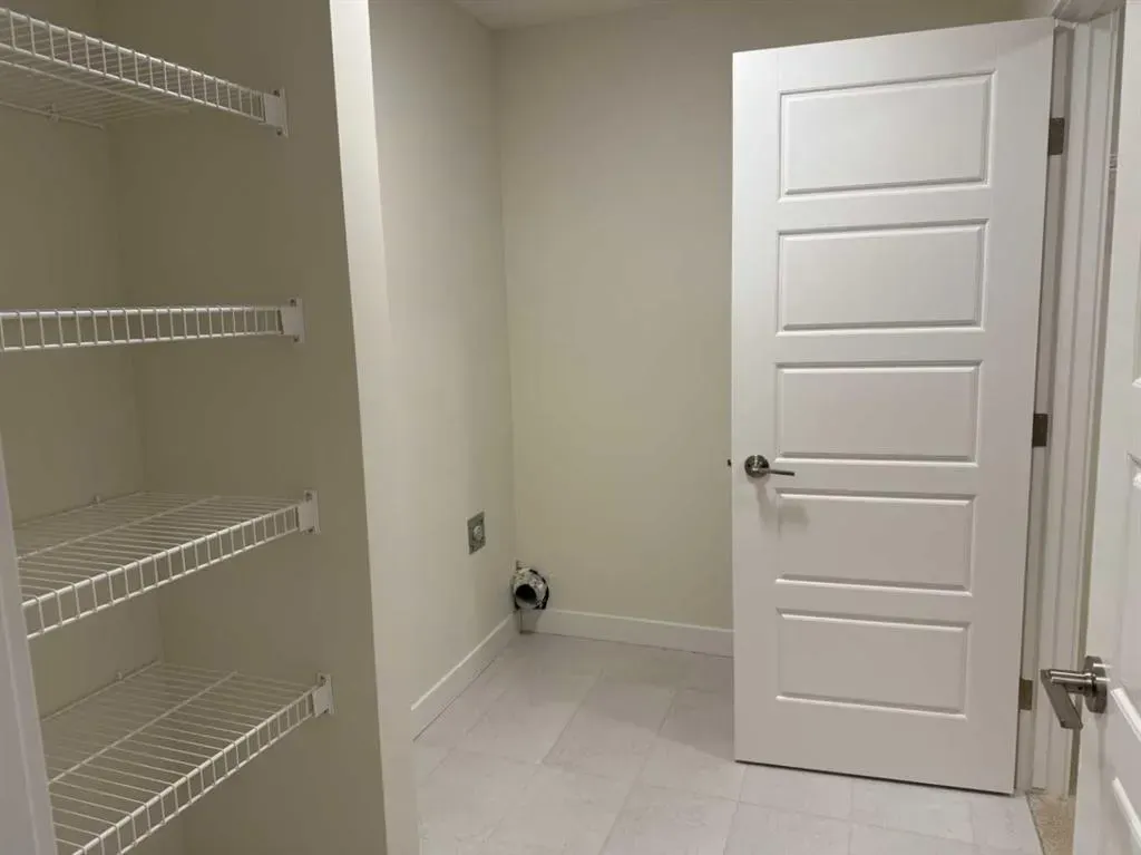 111 sundown Crescent
