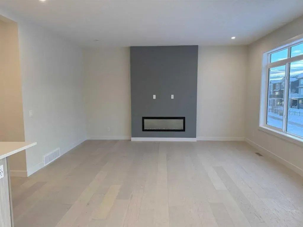 111 sundown Crescent