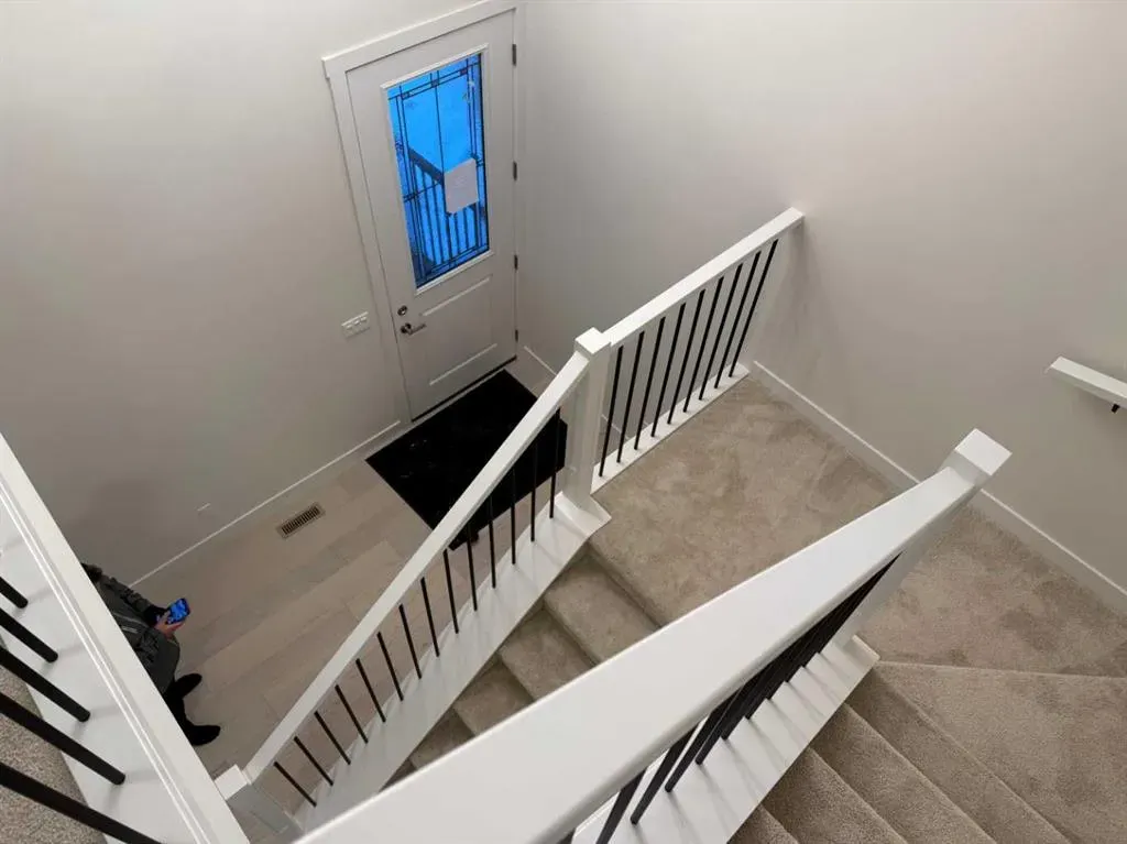 111 sundown Crescent