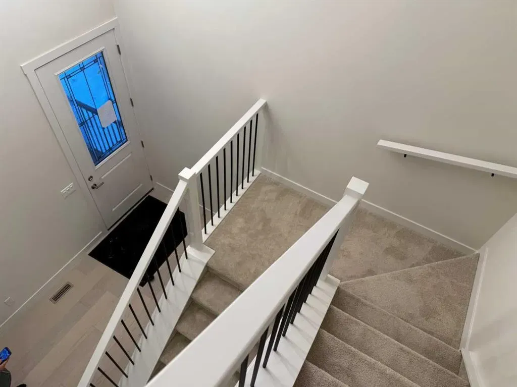 111 sundown Crescent