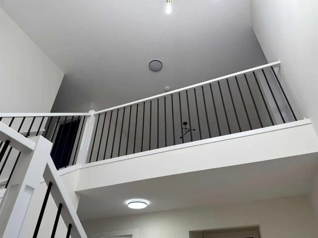 111 sundown Crescent