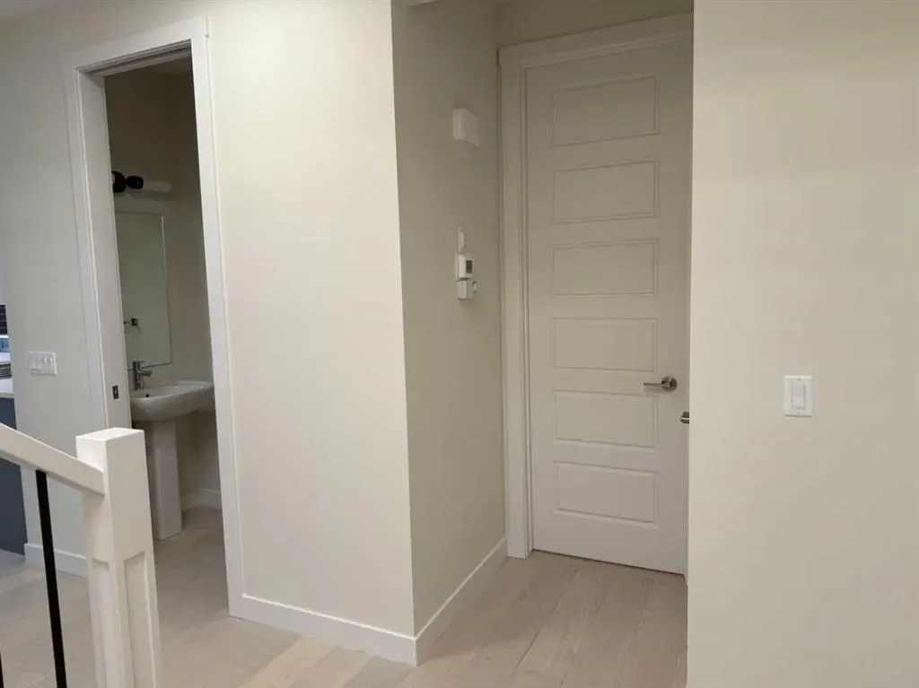 111 sundown Crescent